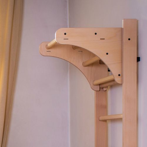 BenchK Pull Up Bar PB204 in legno naturale BK-204