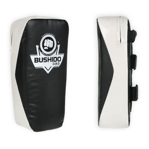 DBX BUSHIDO Scudo da allenamento Thai nero PAO T42