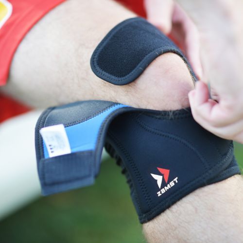 Zamst EK-1 2021 stabilizzatore per ginocchio nero