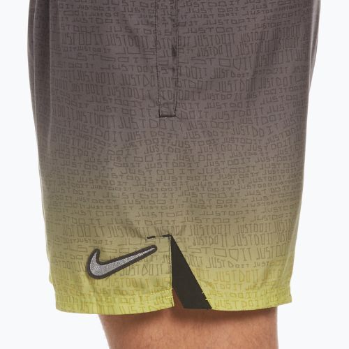 Pantaloncini da bagno Nike Just Do It Fade 5" Volley da uomo verde atomico