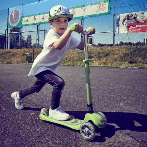 HUMBAKA Mini Y, monopattino triciclo per bambini verde