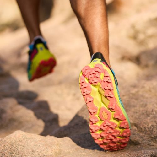 Scarpe da corsa da uomo HOKA Speedgoat 5 blu scuba/nero