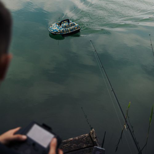 BearCreeks iPilot50 Camo barca da esca con sistema autopilota GPS + ecoscandaglio BC202 camou IPILOT50.CAMOU