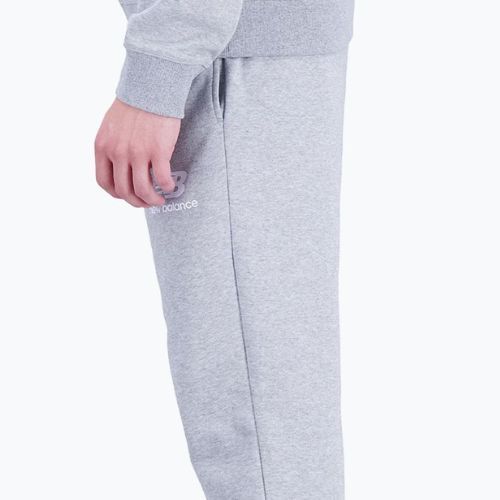 Pantaloni New Balance Essentials Stacked Logo French da uomo di colore grigio sportivo