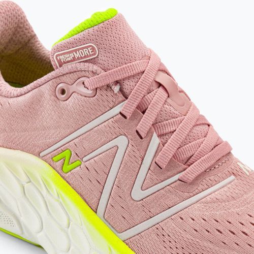 Scarpe da corsa da donna New Balance Fresh Foam X More v4 rosa luna
