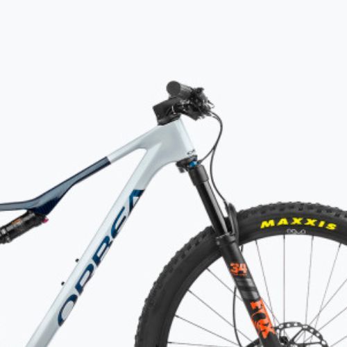 Orbea Oiz M20 2023 halo argento/blu vista carbonio mountain bike
