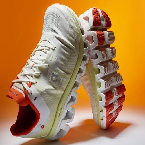 Scarpe da corsa On Cloudflow 4 bianco/fieno da uomo