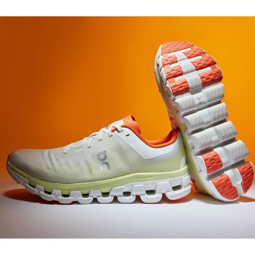 Scarpe da corsa On Cloudflow 4 bianco/fieno da uomo