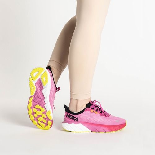 Scarpe da corsa da donna HOKA Arahi 6 fragola/nero