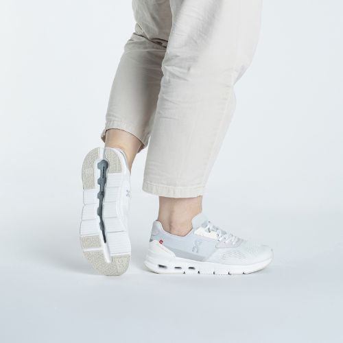 Scarpe da donna On Cloudrift undyed-white/frost