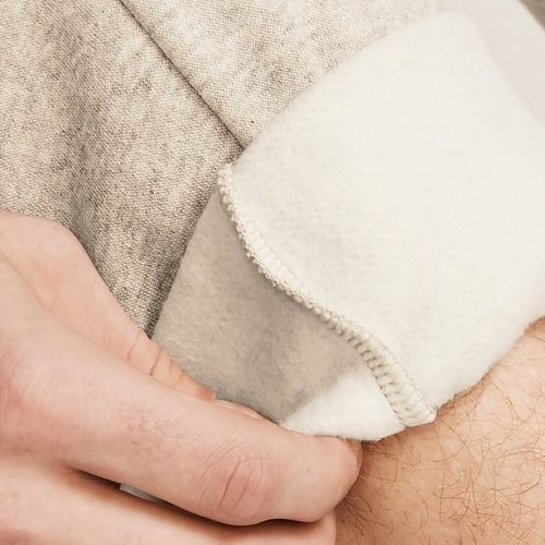 Pantaloni da allenamento maschili Under Armour Essential Fleece Joggers color taupe chiaro melange/timberwolf taupe
