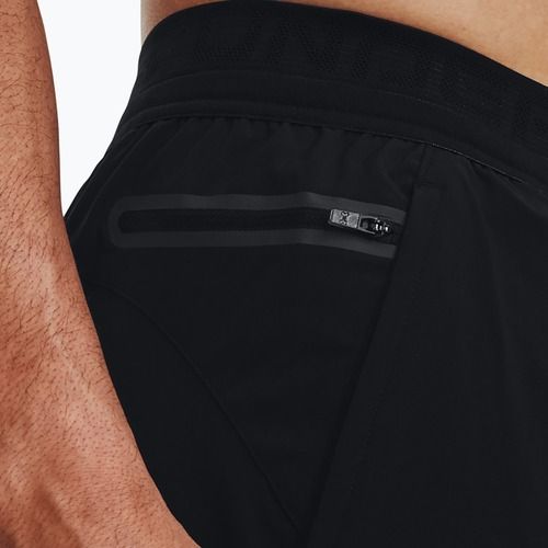 Pantaloncini Under Armour Peak Woven 2in1 da uomo nero/nero
