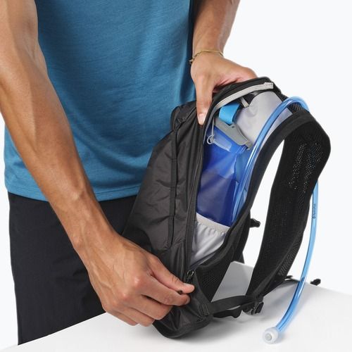 Zaino da corsa Salomon Cross 4 l nero