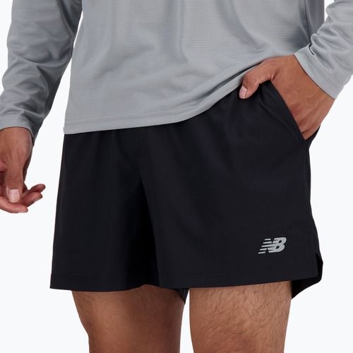 Pantaloncini da uomo New Balance AC Seamless 5 Inch foderati nero