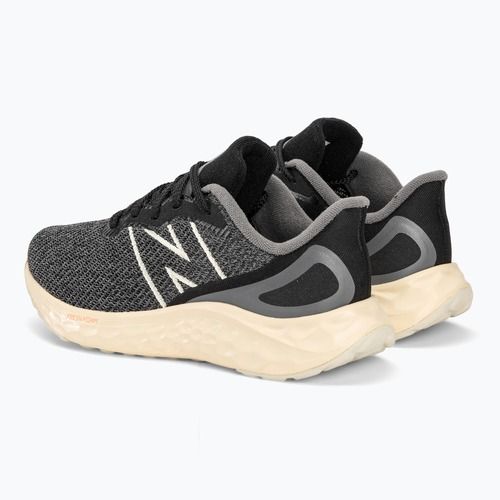 Scarpe da corsa da donna New Balance Fresh Foam Arishi v4 nero