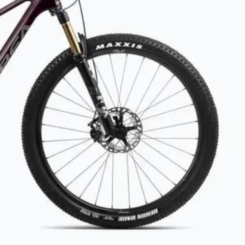 Orbea Oiz M-Pro 2024 mountain bike in carbonio rosso vino/titanio