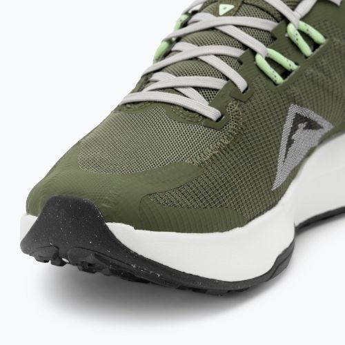 Nike Juniper Trail 2 Next Nature scarpe da corsa uomo medio oliva/ferro chiaro/lilla fiorito/bianco sommitale
