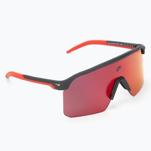Occhiali da sole Nike Expedition Shield grigio fumo scuro opaco/rosso specchiato
