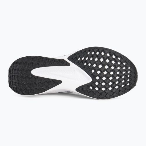 Nike Quest 6 uomini scarpe da corsa bianco / dusty cactus / nero