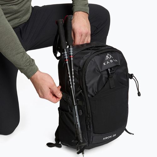 Zaino da trekking KADVA con tasca per laptop 25 l nero