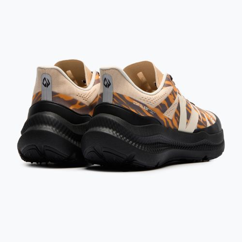 VEJA Veja X Cesar Villalba scarpe da corsa da uomo areai/cashew/ouro