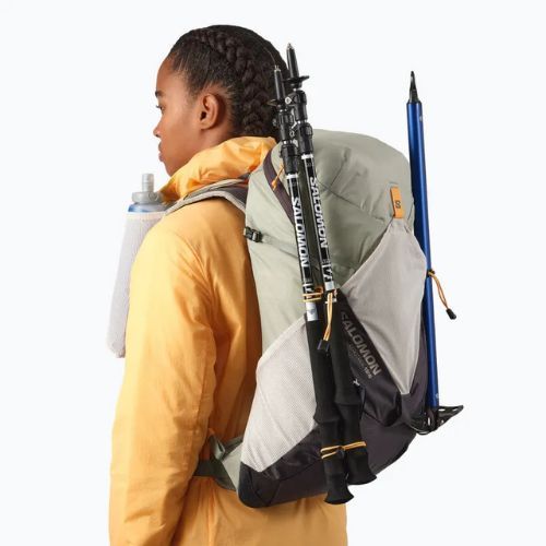 Zaino da trekking Salomon Aerotrek 18 l da donna M-L seagrass/nuvola d'argento/nine iron