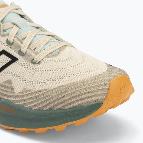 Scarpe da corsa New Balance FuelCell Venym calcium da donna