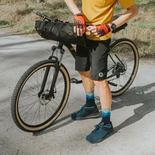 Pantaloncini da ciclismo ATTABO Ryst 2in1 da uomo, nero