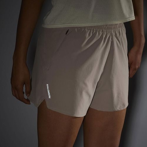 Pantaloncini da corsa Salomon SHAKEout Core 4" donna etherea