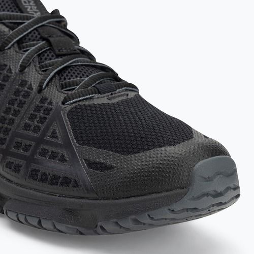 Under Armour MG Strikefast scarpe da donna nero/nero/grigio pitch