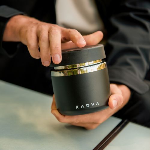 Contenitore per il pranzo isolato KADVA Eater 600 ml nero