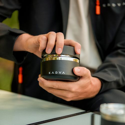 KADVA Eater contenitore isolato per il pranzo 350ml nero