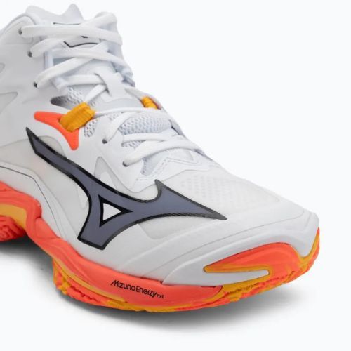 Scarpe da pallavolo Mizuno Wave Lightning Z8 Mid bianco/fiery coral 2/citrus