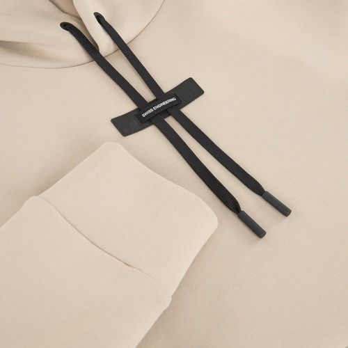 On Focus Tech Hoodie deserto da donna