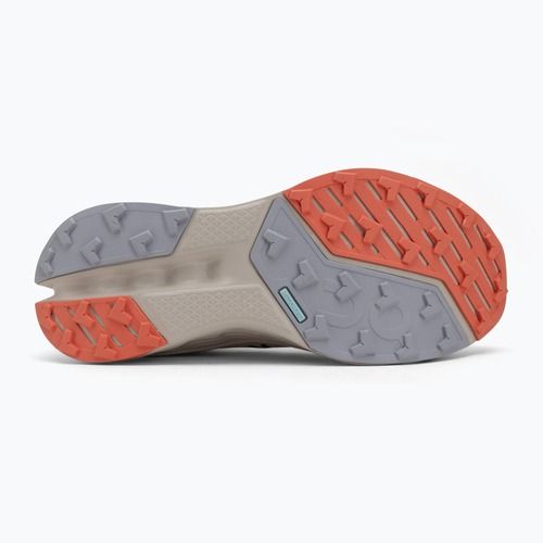 Scarpe da corsa On Cloudsurfer Trail 2 avorio/salmone da donna