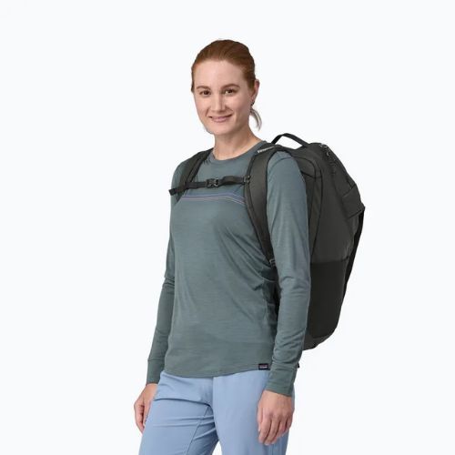 Zaino urbano Patagonia Black Hole Pack 32 l nero/nero