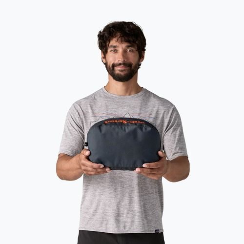 Organizzatore da viaggio Patagonia Black Hole Cube 6 l blu smolder / rosso amanita