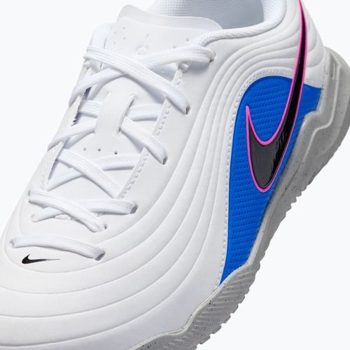 Scarpe da calcio junior Nike Tiempo Maestro Club Jr IC white/racer blue/pink blast/black