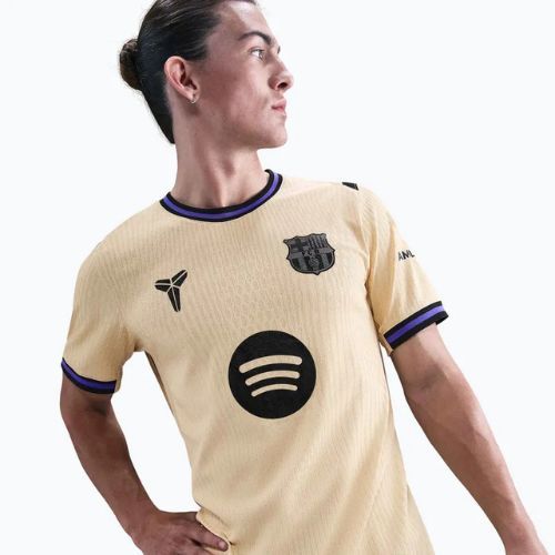 Maglia da calcio uomo Nike FC Barcelona 2025/26 Match Away Team Gold/Team Gold/Persian Violet/Black