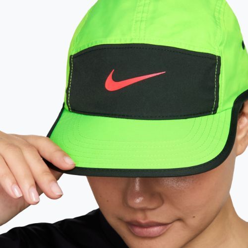 Cappellino con visiera Nike Dri-Fit Fly electric green/black spruce/hot lava