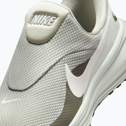 Buty do biegania męskie Nike Revolution 8 EasyOn spruce fog/cargo khaki/spruce aura/sail