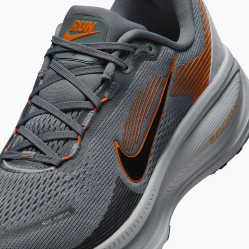 Scarpe running uomo Nike Vomero 18 cool grey/safety orange/wolf grey/black