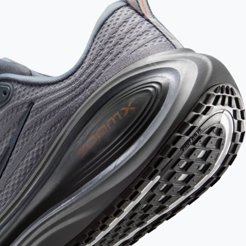 Scarpe da running uomo Nike Vomero Plus cool grey/safety orange/black