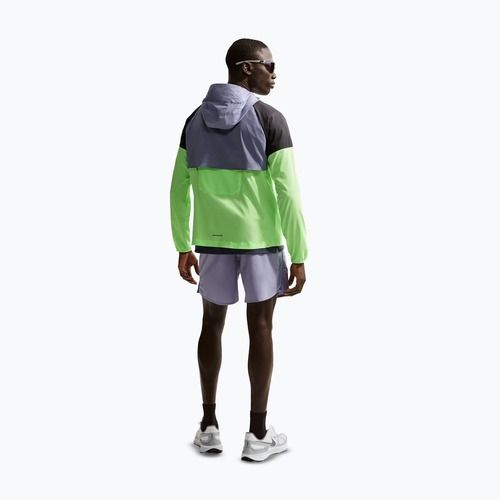 Giacca running uomo Nike Impossibly Light Windrunner iron purple/black/lime blast