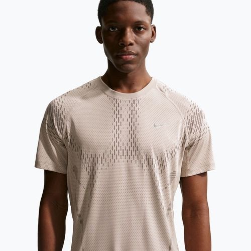 Maglia da running uomo Nike Stride Dri-Fit ADV cream li/mink brown