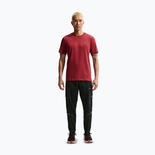 T-shirt running uomo Nike Retro Run Dri-Fit team crimson