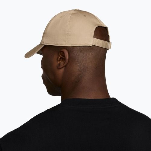 Cappellino con visiera  Jordan Club Unstructured Curved-Bill khaki/sail