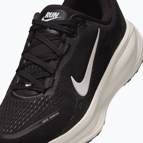 Scarpe da corsa Nike Vomero 18 black/coconut milk/iron ore/summit white