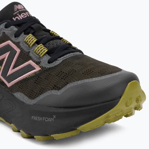 Scarpe da running da donna New Balance Fresh Foam X Hierro V9 faded black/rosewood