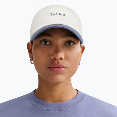 Cappellino con visiera Nike Club Unstructured JDI sail/diffused blue/diffused blue